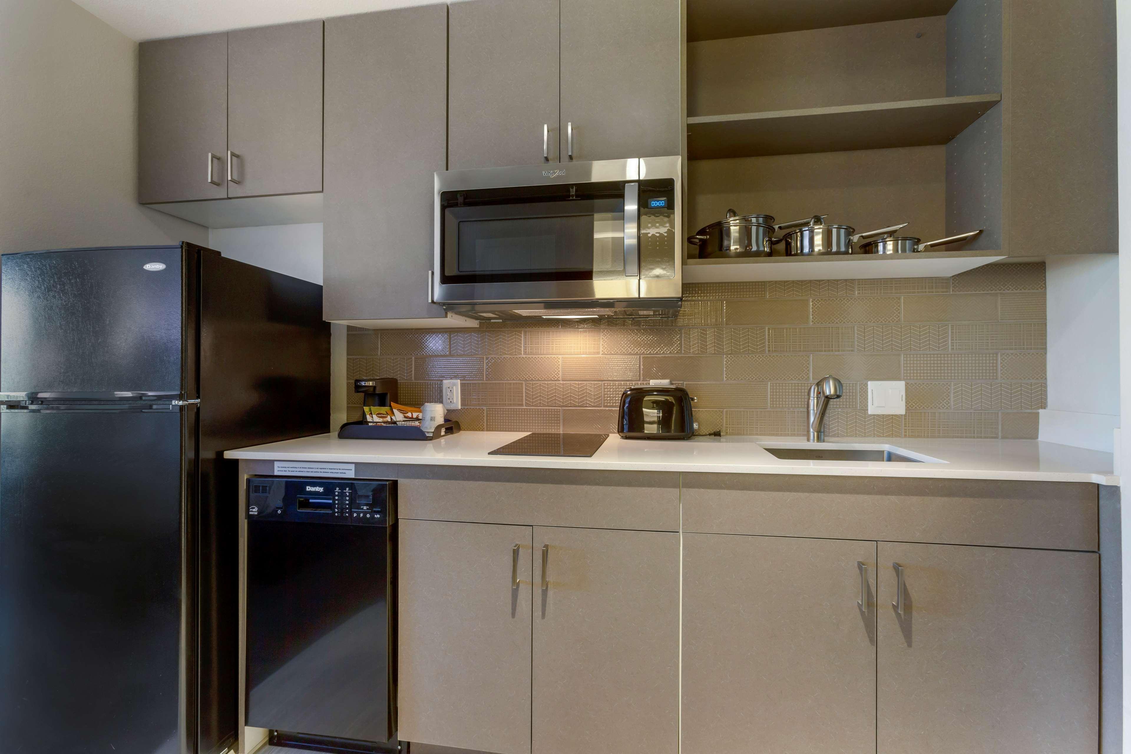 Best Western Plus Executive Residency Phoenix North Happy Valley Dış mekan fotoğraf